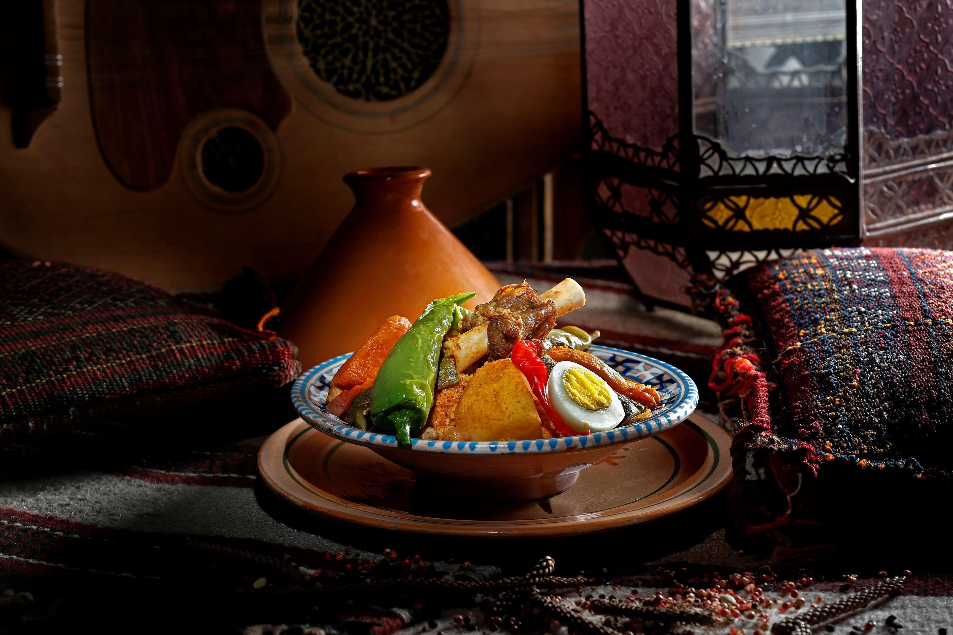 Radisson Blu Palace Resort & Thalasso, Djerba Mezraia Екстериор снимка A traditional couscous