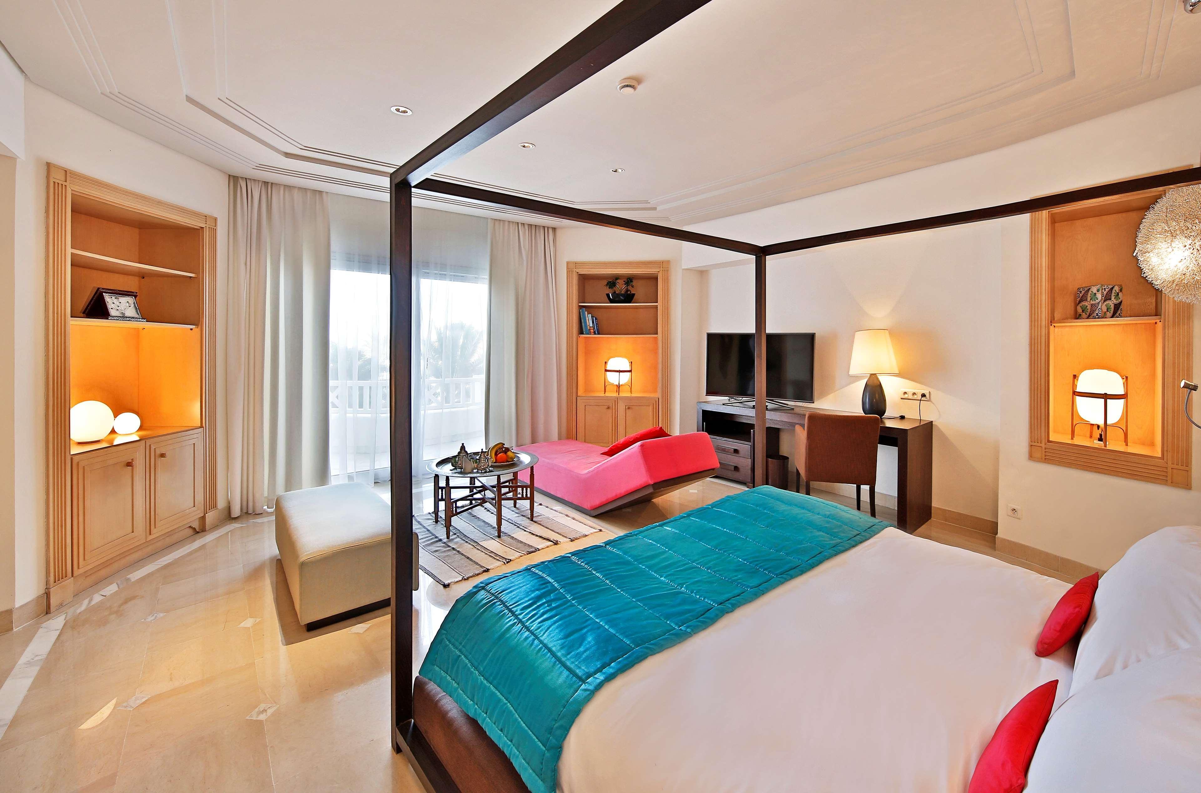 Radisson Blu Palace Resort & Thalasso, Djerba Mezraia Екстериор снимка Suite