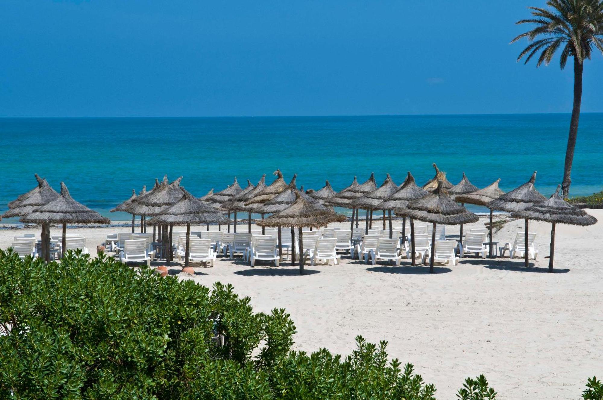 Radisson Blu Palace Resort & Thalasso, Djerba Mezraia Екстериор снимка Beach in La Paloma